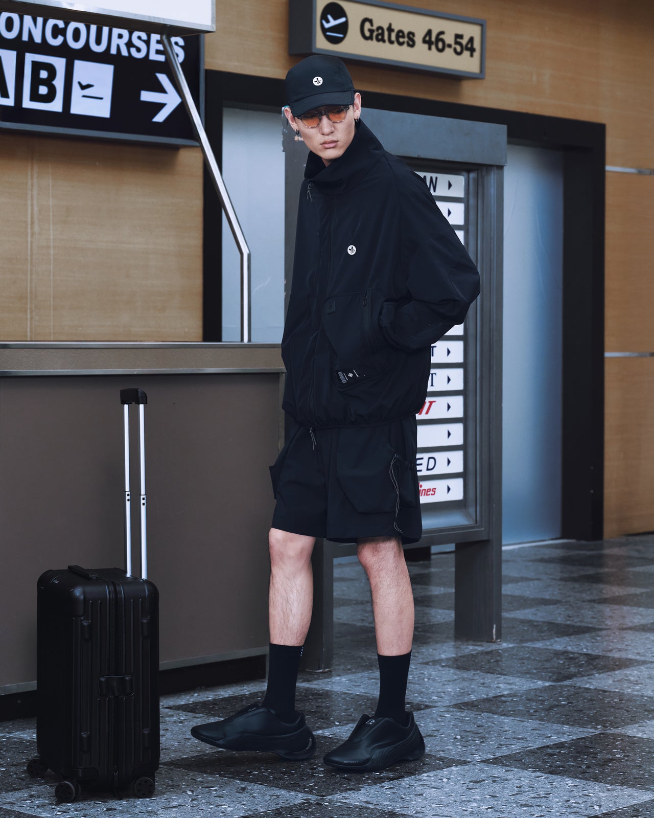 PACKABLE NOMAD JACKET